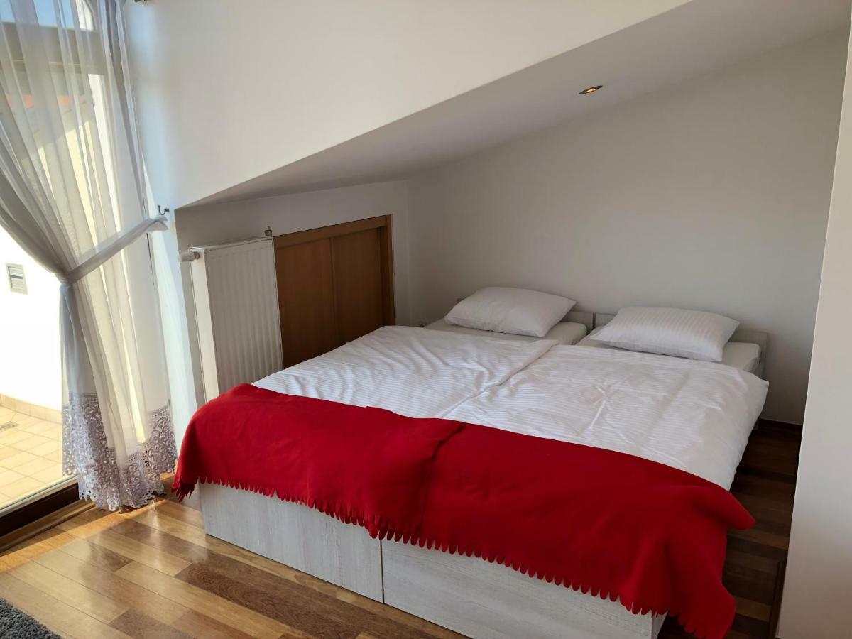 Apartamenty Szabla بيدغوستيا المظهر الخارجي الصورة